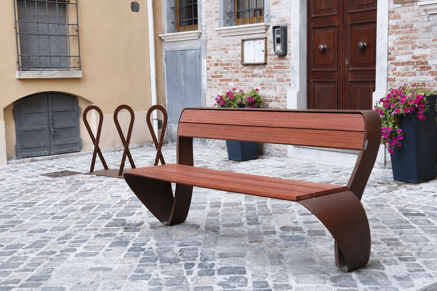 Fluxus Benches
